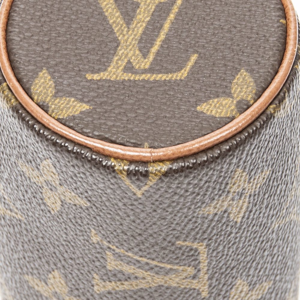 Louis Vuitton Papillon Pouch - Picture 8 of 9